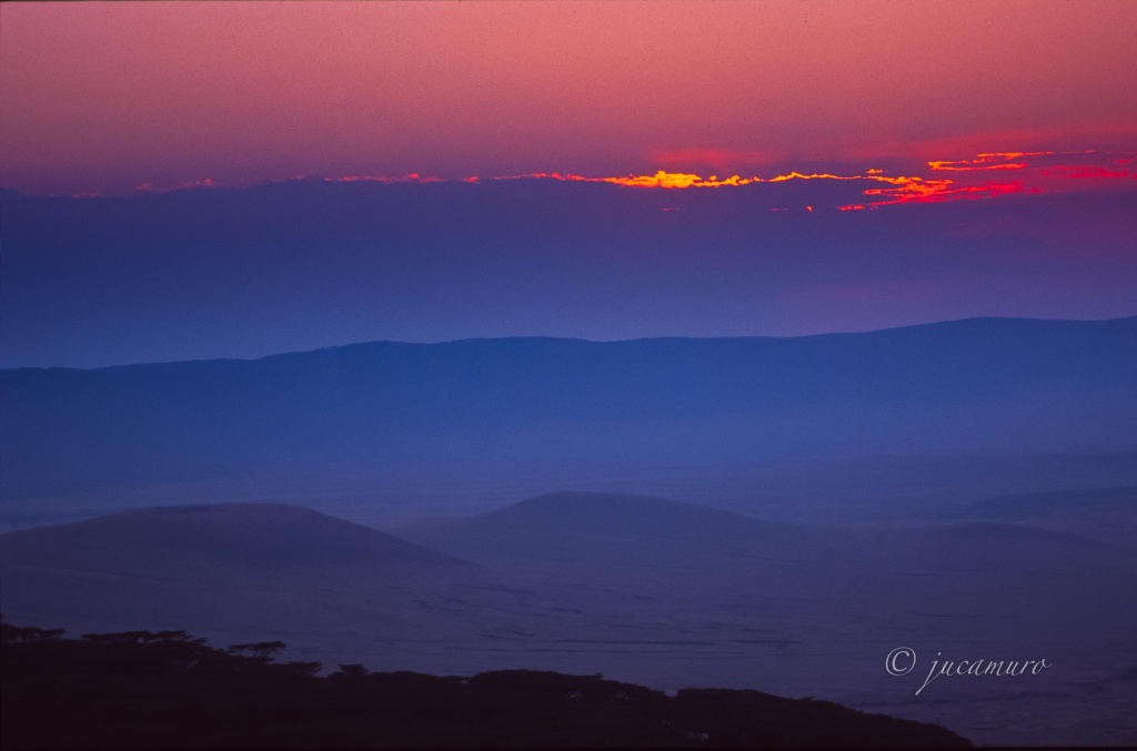 Ultimas luces. Crater del Ngorongoro. Tanzania.