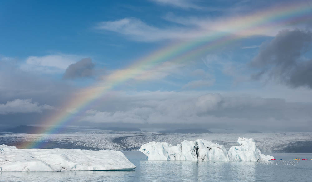 Icebergs y arcoiris en el  Glaciar Jökulsárlón.