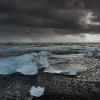 Bloques de hielo en la rompiente. Diamond Beach.