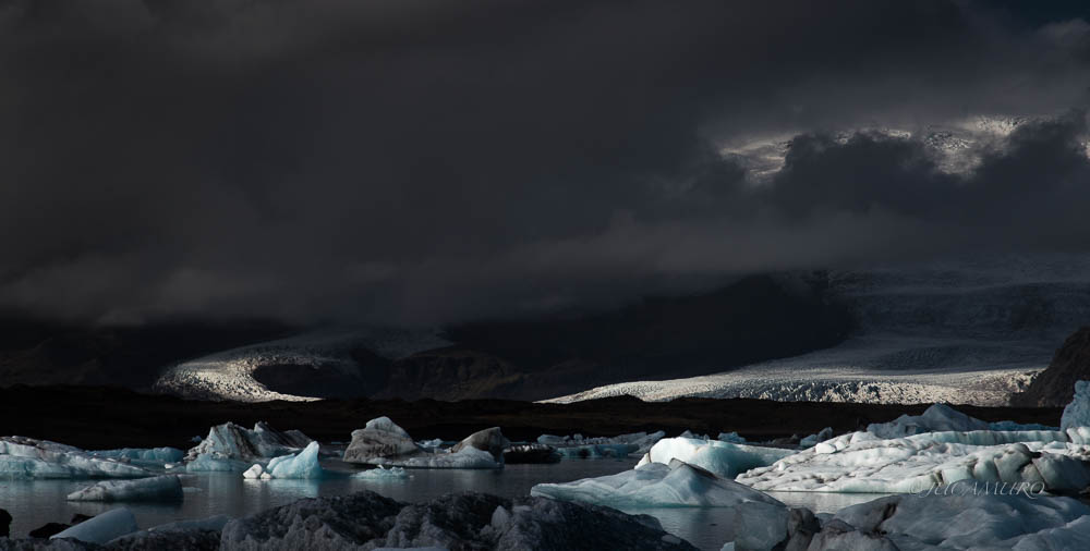 Luces en el glaciar Jökulsárlón.