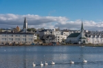 Lago Tjörn de Reikiavik.