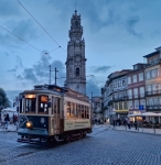 Tranvía. Torre de los Clérigos.