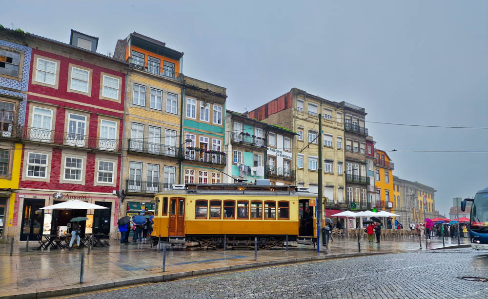 Tranvía. Clérigos.